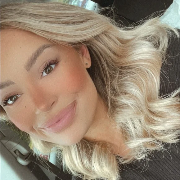 Meet Me - Picture 1 of 7